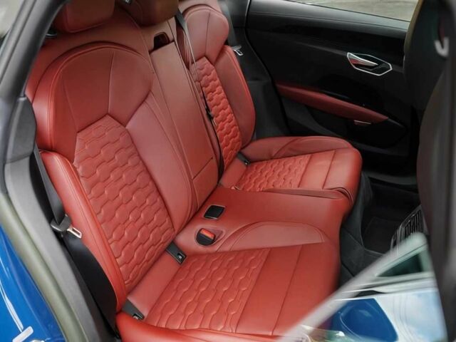 Синий Ауди Другая, объемом двигателя 0 л и пробегом 13 тыс. км за 35000 $, фото 13 на Automoto.ua