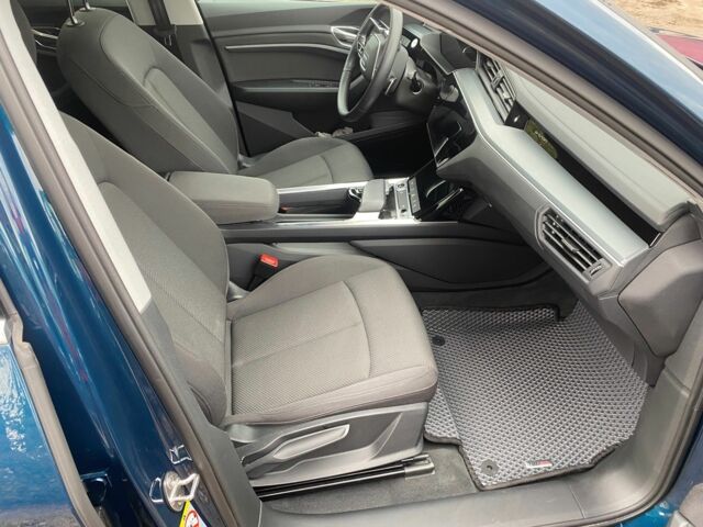 Синий Ауди Другая, объемом двигателя 0 л и пробегом 33 тыс. км за 30800 $, фото 12 на Automoto.ua