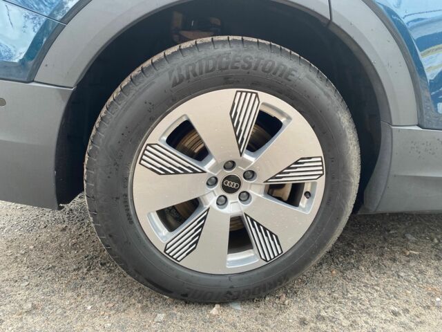 Синий Ауди Другая, объемом двигателя 0 л и пробегом 33 тыс. км за 30800 $, фото 3 на Automoto.ua