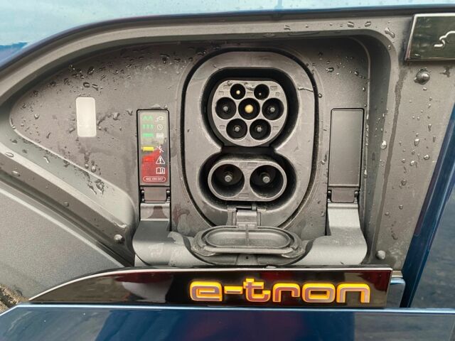 Синий Ауди Другая, объемом двигателя 0 л и пробегом 33 тыс. км за 30800 $, фото 16 на Automoto.ua