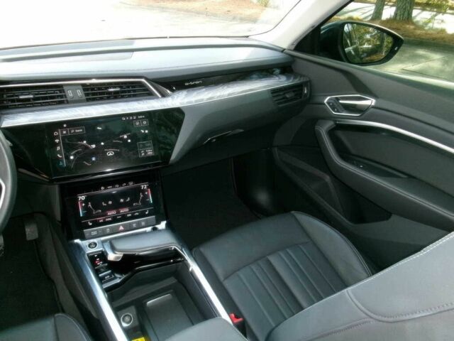 Синій Ауді Інша, об'ємом двигуна 0 л та пробігом 22 тис. км за 25800 $, фото 7 на Automoto.ua