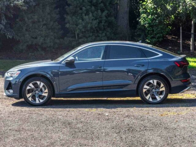 Синій Ауді Інша, об'ємом двигуна 0 л та пробігом 19 тис. км за 38000 $, фото 3 на Automoto.ua