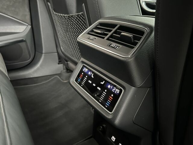 Синий Ауди Другая, объемом двигателя 0 л и пробегом 85 тыс. км за 31300 $, фото 11 на Automoto.ua