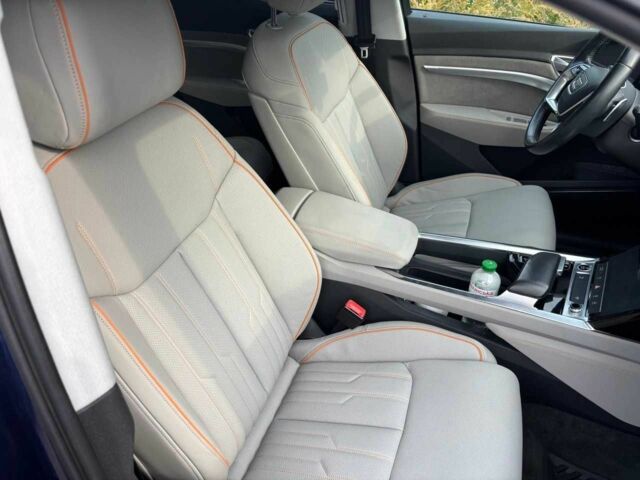 Синій Ауді Інша, об'ємом двигуна 0 л та пробігом 93 тис. км за 34500 $, фото 7 на Automoto.ua