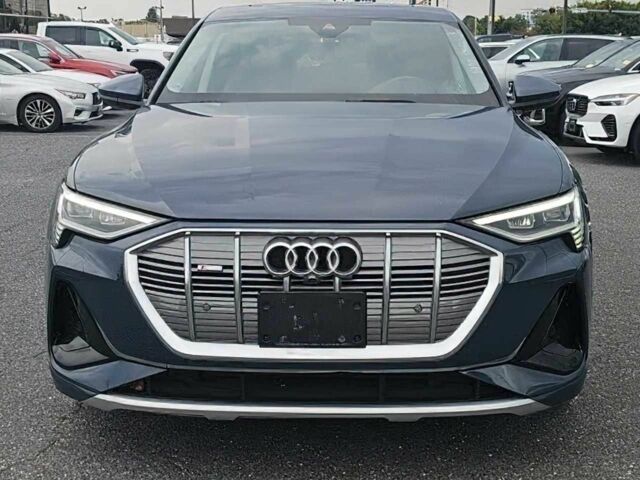 Синій Ауді Інша, об'ємом двигуна 0 л та пробігом 10 тис. км за 18000 $, фото 1 на Automoto.ua