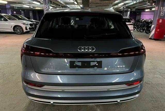 Синий Ауди Другая, объемом двигателя 0 л и пробегом 29 тыс. км за 29000 $, фото 5 на Automoto.ua