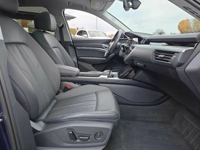 Синий Ауди Другая, объемом двигателя 0 л и пробегом 28 тыс. км за 23900 $, фото 10 на Automoto.ua