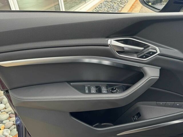 Синий Ауди Другая, объемом двигателя 0 л и пробегом 21 тыс. км за 31400 $, фото 10 на Automoto.ua