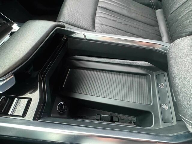 Синий Ауди Другая, объемом двигателя 0 л и пробегом 21 тыс. км за 31400 $, фото 9 на Automoto.ua