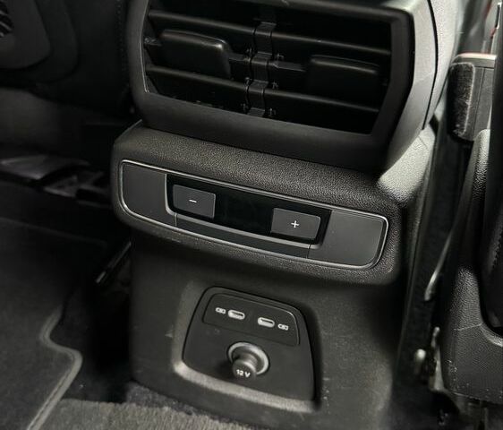 Синий Ауди Другая, объемом двигателя 0 л и пробегом 37 тыс. км за 31900 $, фото 9 на Automoto.ua