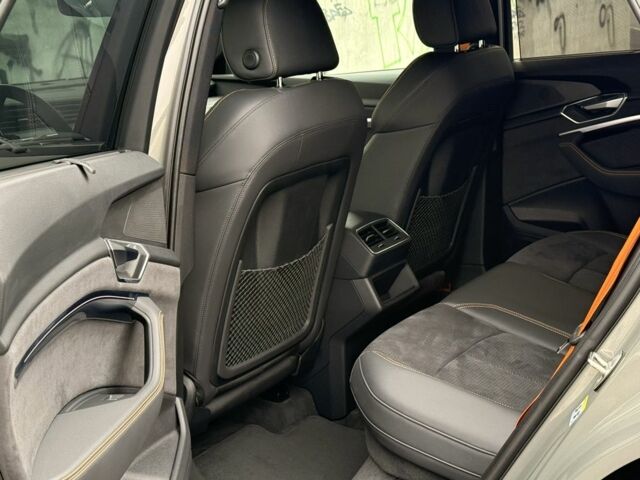 Зеленый Ауди Другая, объемом двигателя 0 л и пробегом 104 тыс. км за 39700 $, фото 10 на Automoto.ua