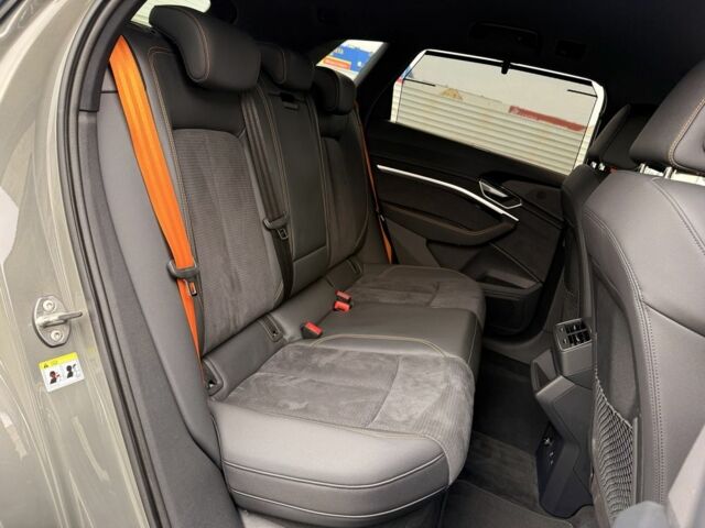 Зеленый Ауди Другая, объемом двигателя 0 л и пробегом 104 тыс. км за 39700 $, фото 13 на Automoto.ua