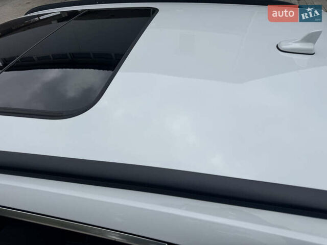 Белый Ауди E-Tron, объемом двигателя 0 л и пробегом 67 тыс. км за 31000 $, фото 26 на Automoto.ua