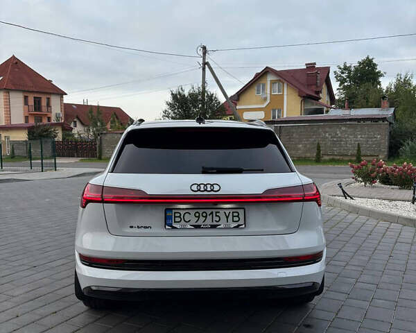 Белый Ауди E-Tron, объемом двигателя 0 л и пробегом 59 тыс. км за 32499 $, фото 5 на Automoto.ua