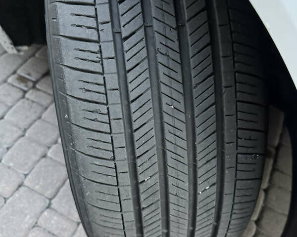 Белый Ауди E-Tron, объемом двигателя 0 л и пробегом 66 тыс. км за 26500 $, фото 22 на Automoto.ua