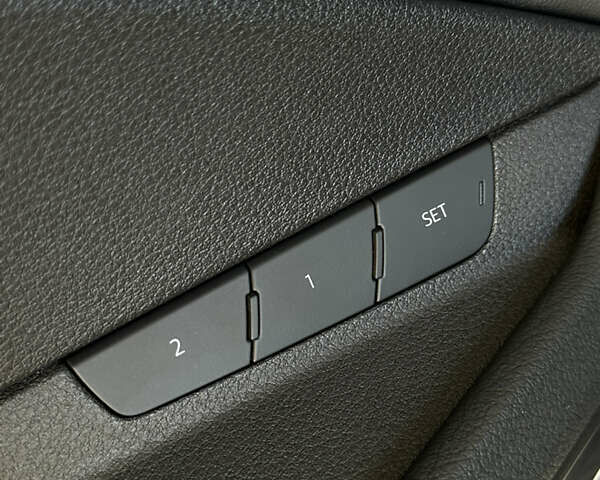 Белый Ауди E-Tron, объемом двигателя 0 л и пробегом 84 тыс. км за 29500 $, фото 21 на Automoto.ua