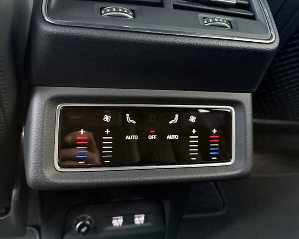 Белый Ауди E-Tron, объемом двигателя 0 л и пробегом 150 тыс. км за 28750 $, фото 30 на Automoto.ua