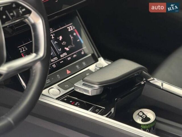 Белый Ауди E-Tron, объемом двигателя 0 л и пробегом 87 тыс. км за 28000 $, фото 46 на Automoto.ua