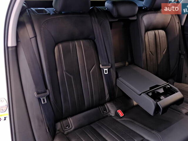 Белый Ауди E-Tron, объемом двигателя 0 л и пробегом 46 тыс. км за 31900 $, фото 56 на Automoto.ua