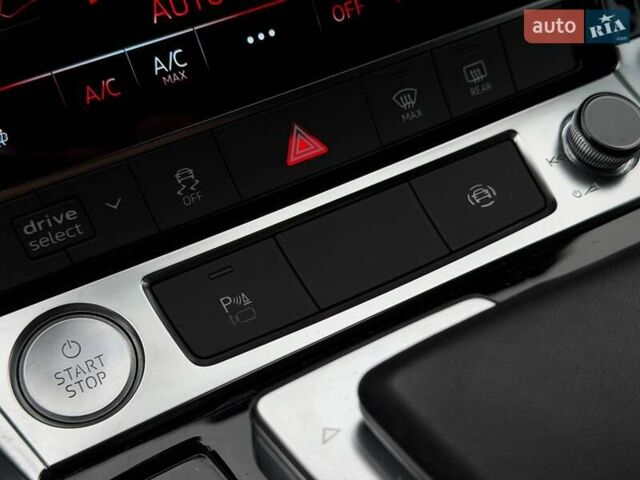 Белый Ауди E-Tron, объемом двигателя 0 л и пробегом 87 тыс. км за 28000 $, фото 64 на Automoto.ua