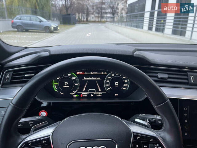 Білий Ауді E-Tron, об'ємом двигуна 0 л та пробігом 83 тис. км за 35000 $, фото 21 на Automoto.ua