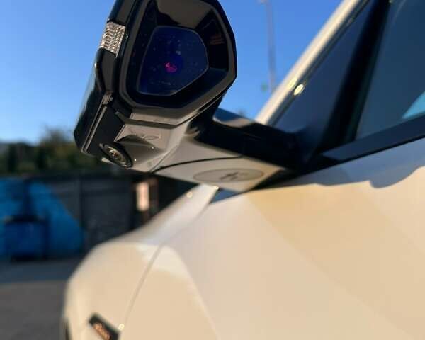 Белый Ауди E-Tron, объемом двигателя 0 л и пробегом 150 тыс. км за 28000 $, фото 1 на Automoto.ua