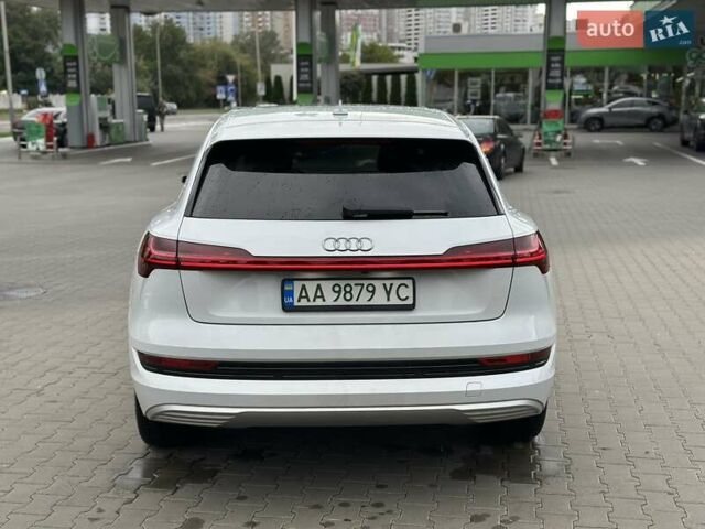 Белый Ауди E-Tron, объемом двигателя 0 л и пробегом 116 тыс. км за 27900 $, фото 5 на Automoto.ua