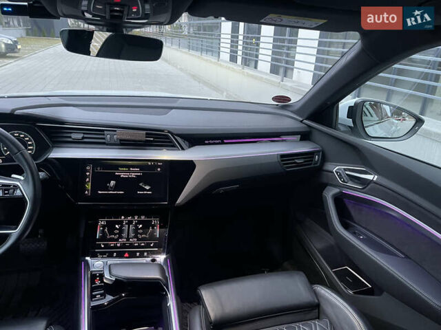 Білий Ауді E-Tron, об'ємом двигуна 0 л та пробігом 83 тис. км за 35000 $, фото 28 на Automoto.ua