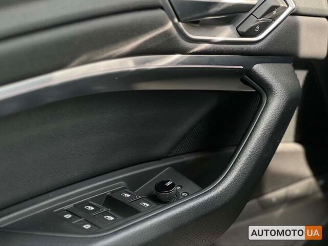 Белый Ауди E-Tron, объемом двигателя 95 л и пробегом 67 тыс. км за 37000 $, фото 14 на Automoto.ua