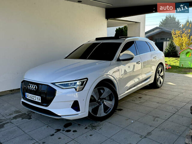 Белый Ауди E-Tron, объемом двигателя 0 л и пробегом 84 тыс. км за 29500 $, фото 6 на Automoto.ua