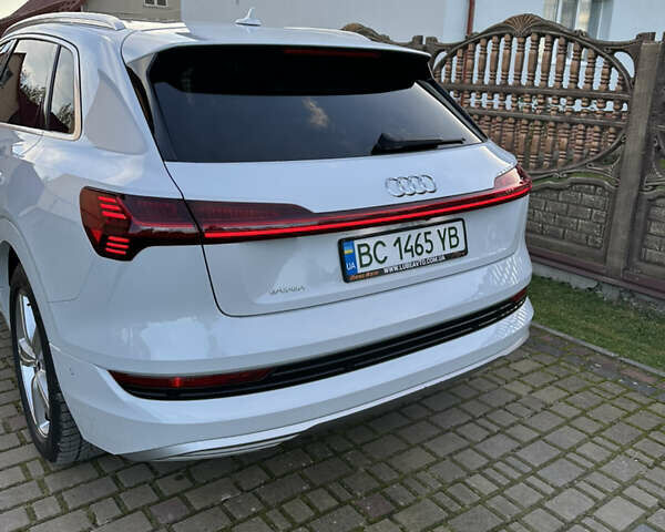 Ауди E-Tron 2019 в Львове на Automoto.ua Белый Ауди E-Tron, объемом двигателя 0 л и пробегом 72 тыс. км за 33000 $, фото 6 на Automoto.ua