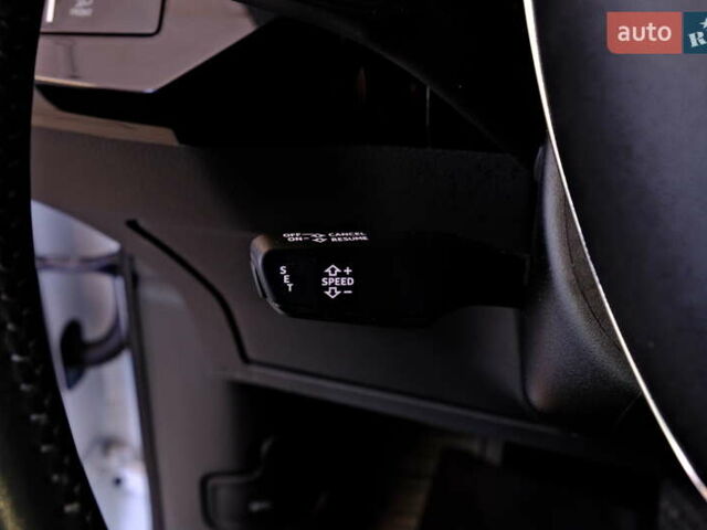 Белый Ауди E-Tron, объемом двигателя 0 л и пробегом 46 тыс. км за 31900 $, фото 37 на Automoto.ua