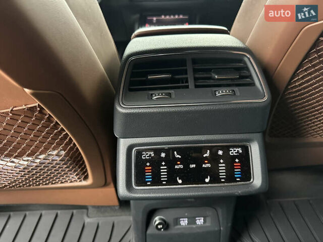 Белый Ауди E-Tron, объемом двигателя 0 л и пробегом 49 тыс. км за 33900 $, фото 13 на Automoto.ua