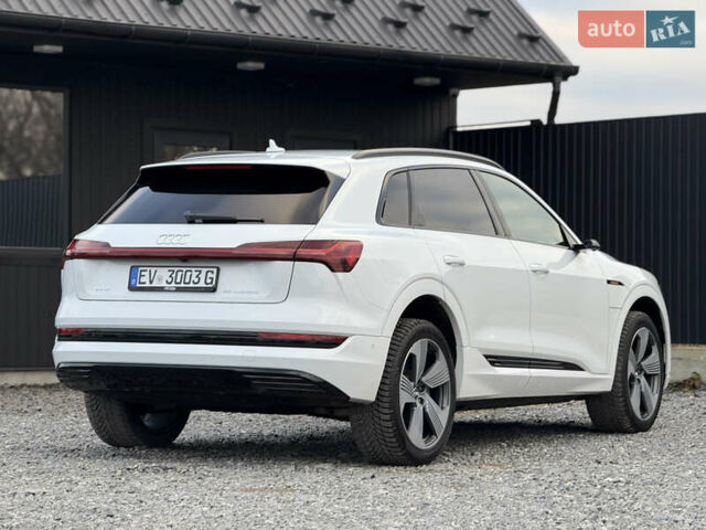 Белый Ауди E-Tron, объемом двигателя 0 л и пробегом 150 тыс. км за 28750 $, фото 18 на Automoto.ua