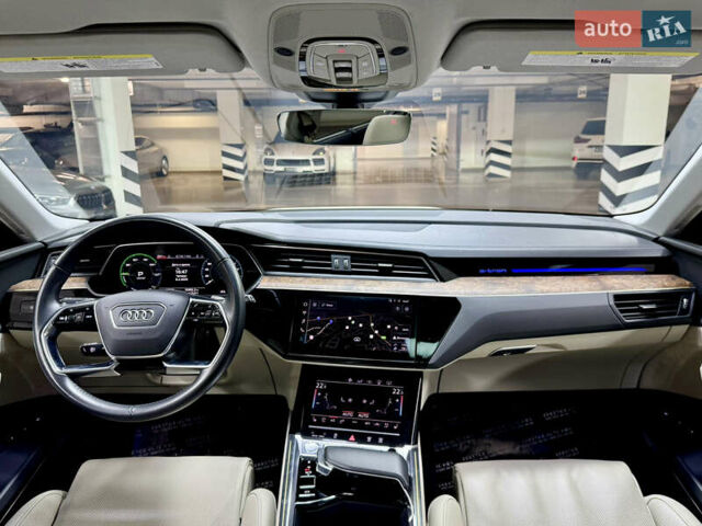 Білий Ауді E-Tron, об'ємом двигуна 0 л та пробігом 36 тис. км за 35000 $, фото 45 на Automoto.ua