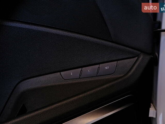 Белый Ауди E-Tron, объемом двигателя 0 л и пробегом 46 тыс. км за 31900 $, фото 34 на Automoto.ua