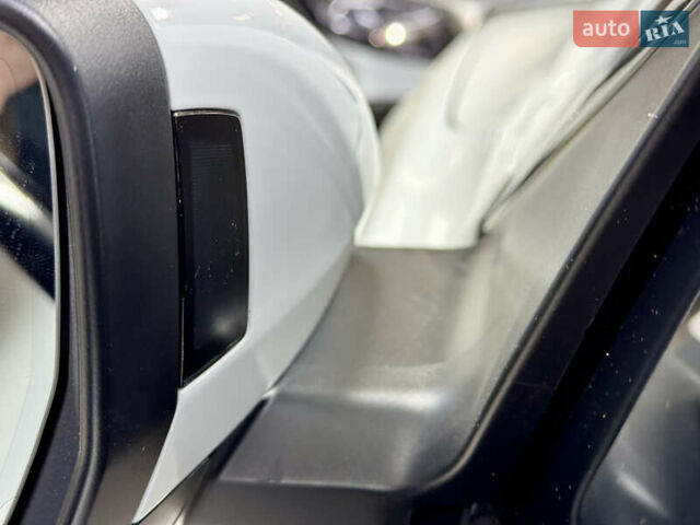 Білий Ауді E-Tron, об'ємом двигуна 0 л та пробігом 36 тис. км за 35000 $, фото 32 на Automoto.ua