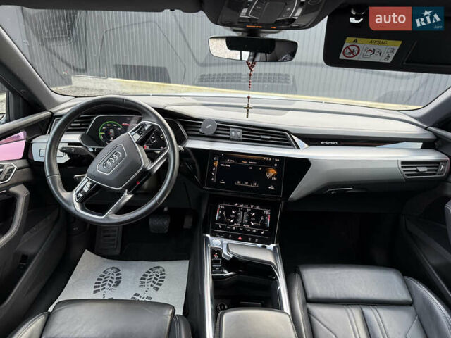 Белый Ауди E-Tron, объемом двигателя 0 л и пробегом 150 тыс. км за 28750 $, фото 22 на Automoto.ua
