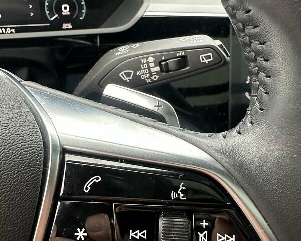 Белый Ауди E-Tron, объемом двигателя 0 л и пробегом 116 тыс. км за 27900 $, фото 51 на Automoto.ua