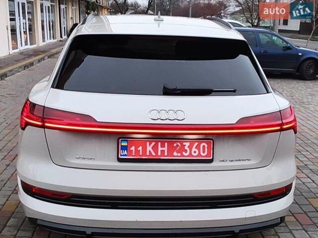 Белый Ауди E-Tron, объемом двигателя 0 л и пробегом 83 тыс. км за 26900 $, фото 8 на Automoto.ua