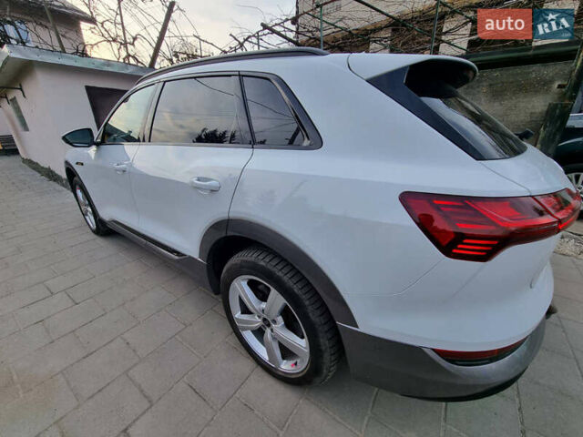 Білий Ауді E-Tron, об'ємом двигуна 0 л та пробігом 184 тис. км за 34500 $, фото 9 на Automoto.ua