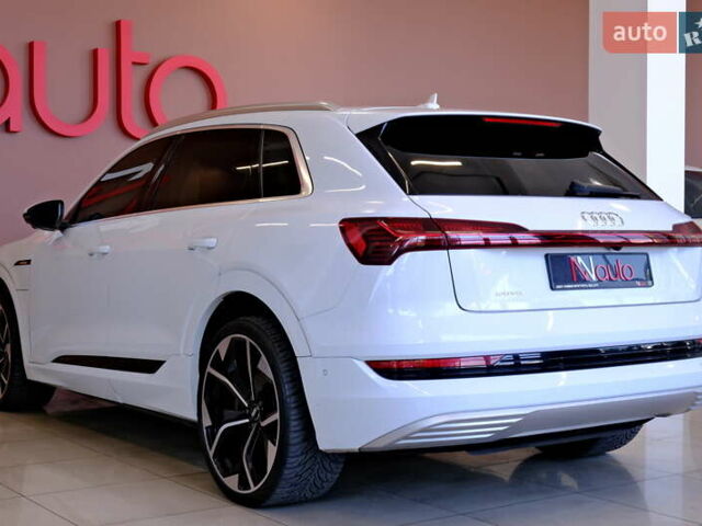 Белый Ауди E-Tron, объемом двигателя 0 л и пробегом 46 тыс. км за 31900 $, фото 25 на Automoto.ua