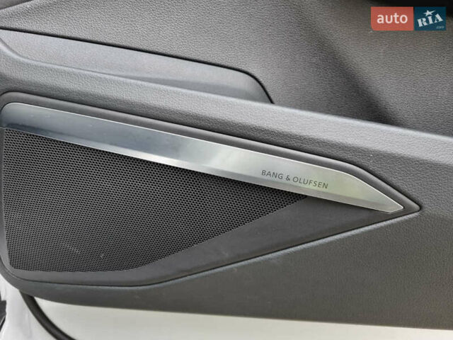Білий Ауді E-Tron, об'ємом двигуна 0 л та пробігом 184 тис. км за 34500 $, фото 25 на Automoto.ua