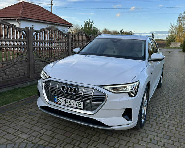 Ауди E-Tron 2019 в Львове на Automoto.ua Белый Ауди E-Tron, объемом двигателя 0 л и пробегом 72 тыс. км за 33000 $, фото 2 на Automoto.ua