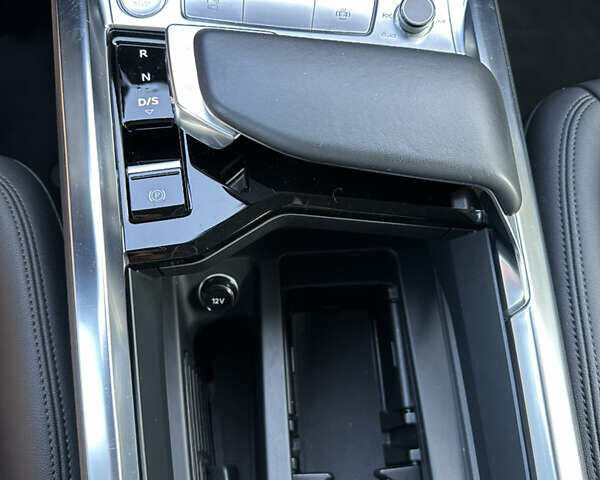 Ауди E-Tron 2019 в Ужгороде на Automoto.ua Белый Ауди E-Tron, объемом двигателя 0 л и пробегом 130 тыс. км за 25000 $, фото 12 на Automoto.ua