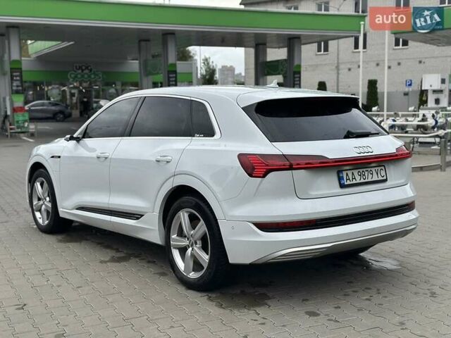Белый Ауди E-Tron, объемом двигателя 0 л и пробегом 116 тыс. км за 27900 $, фото 6 на Automoto.ua