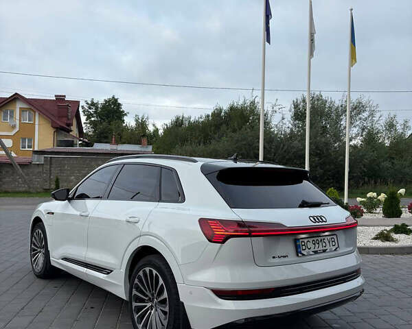 Белый Ауди E-Tron, объемом двигателя 0 л и пробегом 59 тыс. км за 32499 $, фото 4 на Automoto.ua
