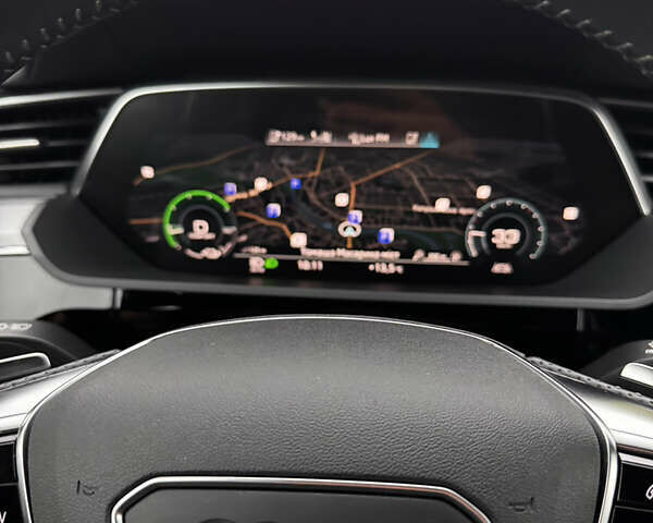 Белый Ауди E-Tron, объемом двигателя 0 л и пробегом 150 тыс. км за 32000 $, фото 11 на Automoto.ua