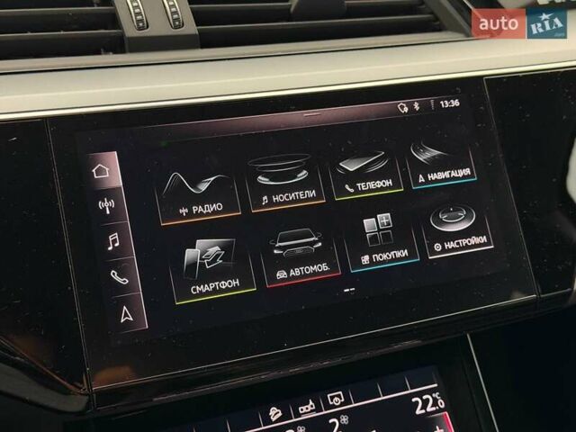 Белый Ауди E-Tron, объемом двигателя 0 л и пробегом 87 тыс. км за 28000 $, фото 59 на Automoto.ua