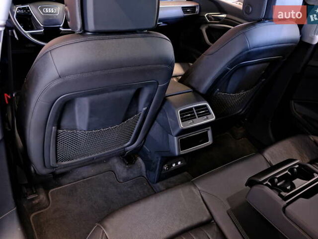 Белый Ауди E-Tron, объемом двигателя 0 л и пробегом 46 тыс. км за 31900 $, фото 51 на Automoto.ua